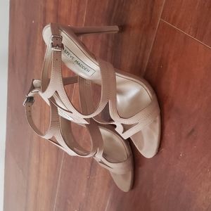 Steve Madden sling back heel sandals